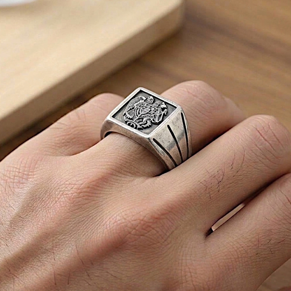 Signet Ring Hay Cross 