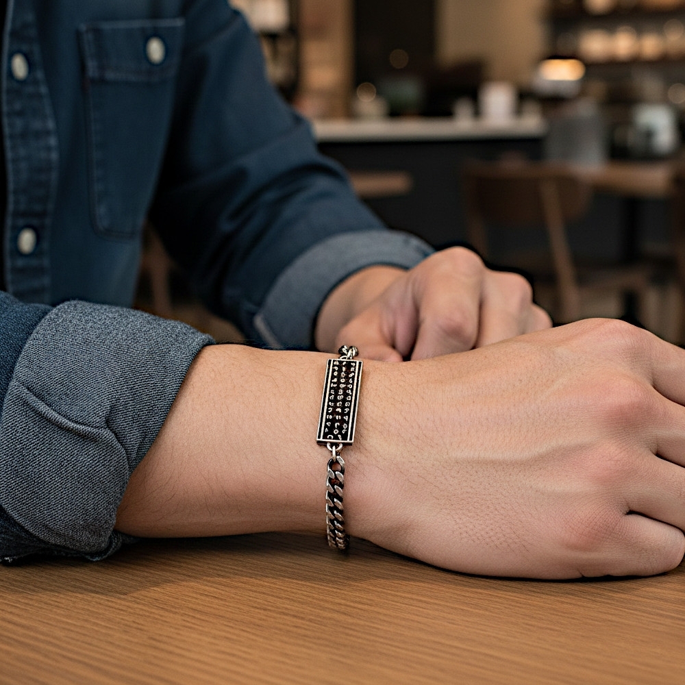 Plaqué Argent Vieilli - Émail Noir - 18cm